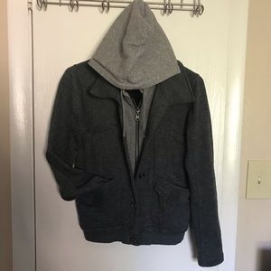 DONATING THIS WEEK Billabong Women’s jacket